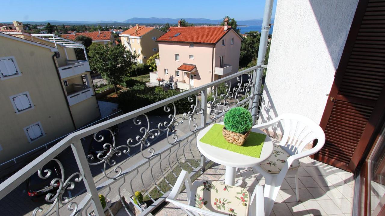 Apartmani Totic Малинска Экстерьер фото