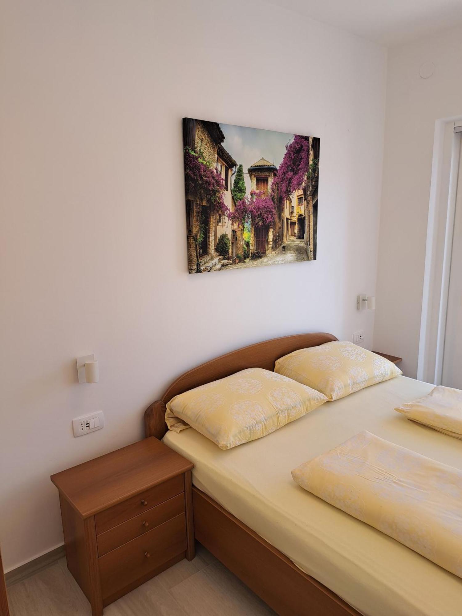 Apartmani Totic Малинска Экстерьер фото